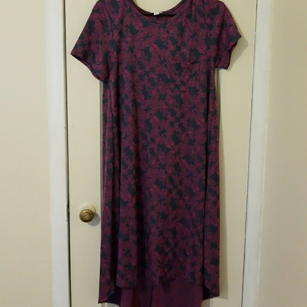 Beautiful LuLaRoe Carly